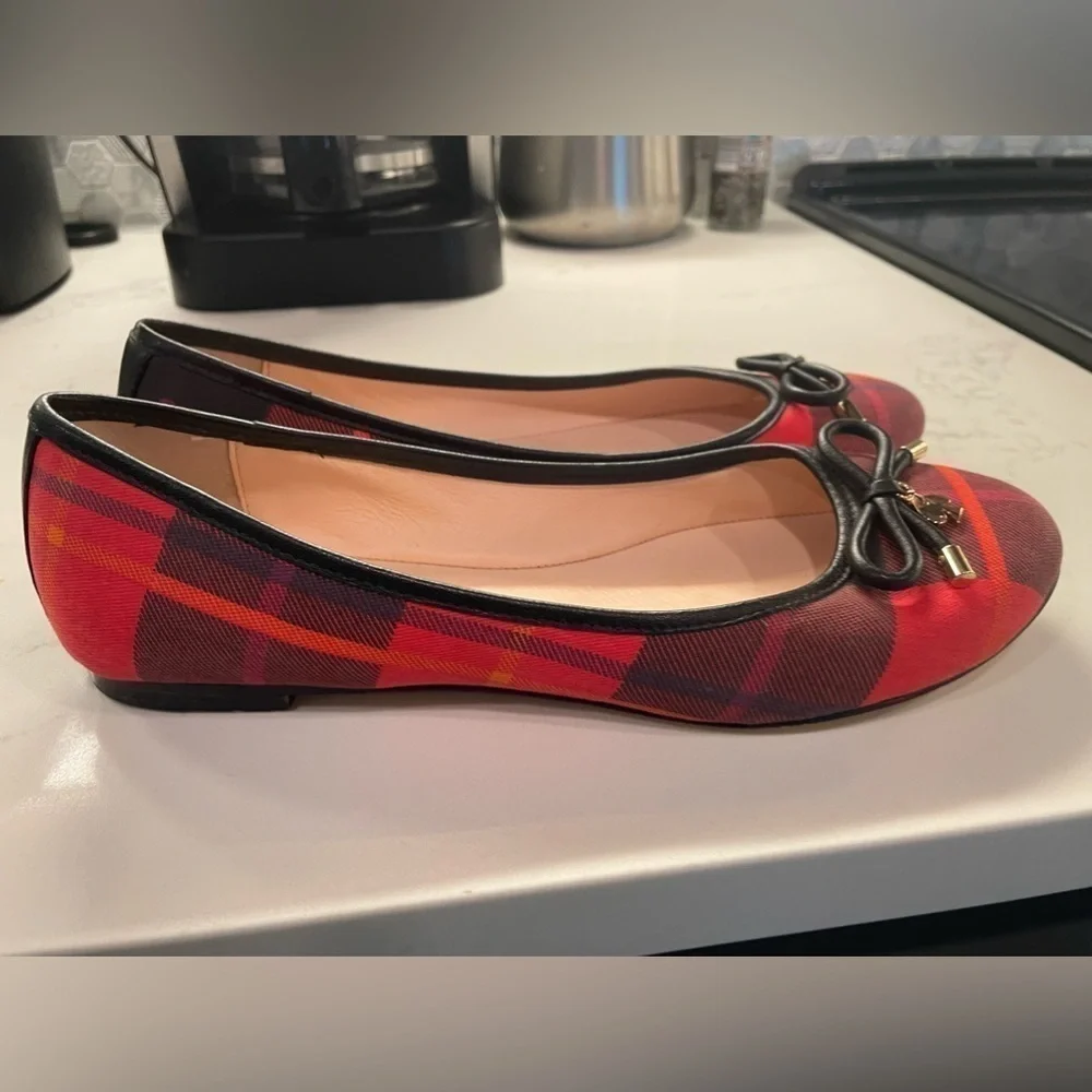 Kate Spade Scottish red plaid ballet flats w/gold charms. Gorgeous! Retail $228